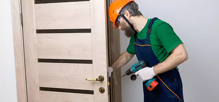 Replace Internal Door Handle with Lock Wadsworth